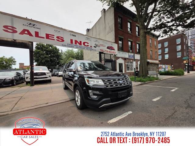 2017 Ford Explorer XLT 4WD photo
