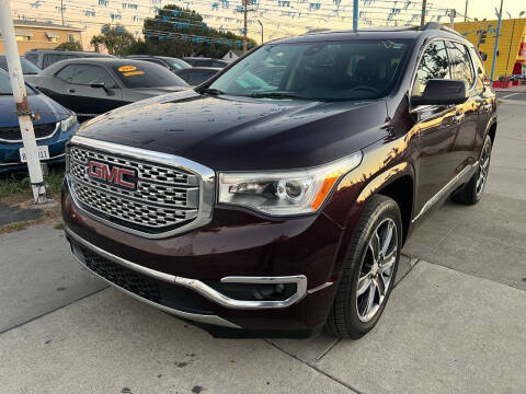 2017 GMC Acadia Denali AWD photo