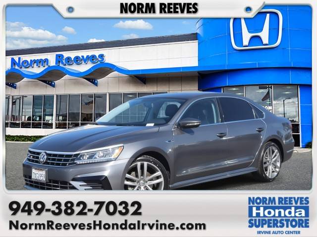 2017 Volkswagen Passat R-Line w/Comfort Pkg FWD photo
