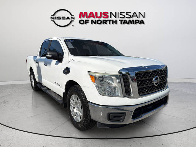 2017 Nissan Titan SV RWD photo
