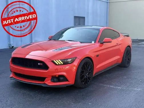 2016 Ford Mustang GT RWD photo