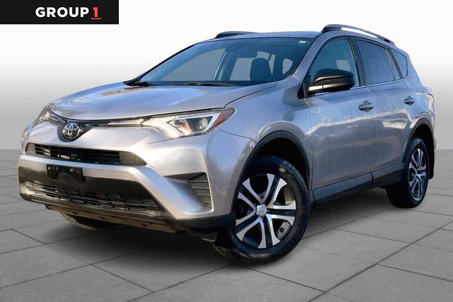 2017 Toyota RAV4 LE AWD photo
