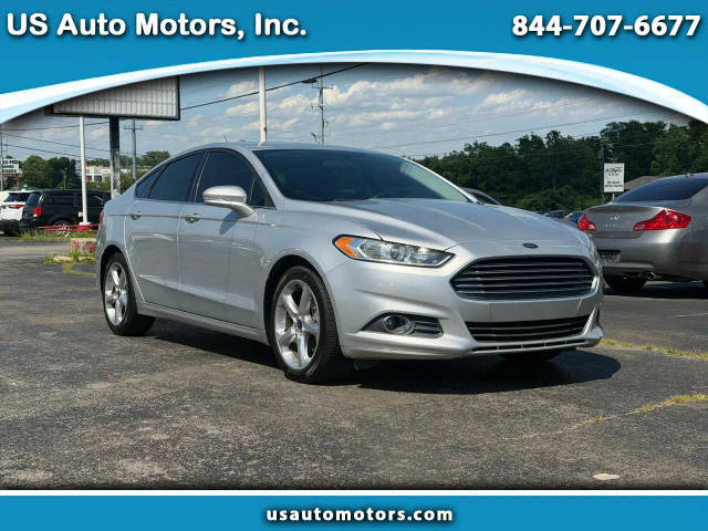 2016 Ford Fusion SE FWD photo