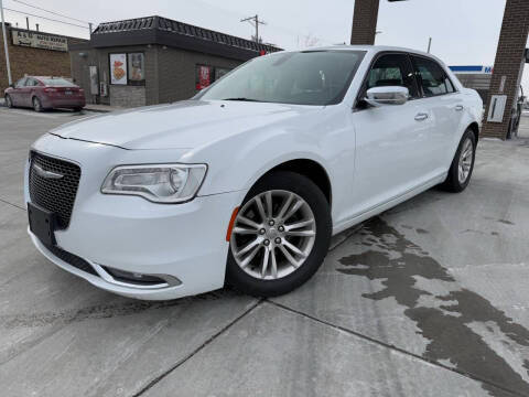 2016 Chrysler 300 300C RWD photo