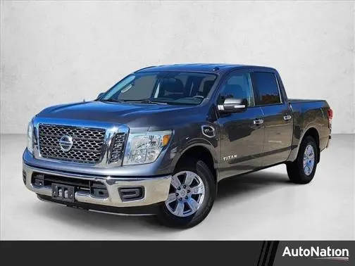 2017 Nissan Titan SV RWD photo