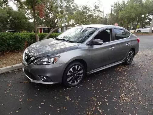 2017 Nissan Sentra SR FWD photo