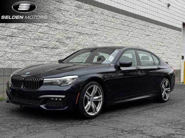 2017 BMW 7 Series 740i RWD photo