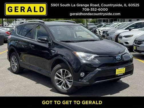 2017 Toyota RAV4 XLE AWD photo