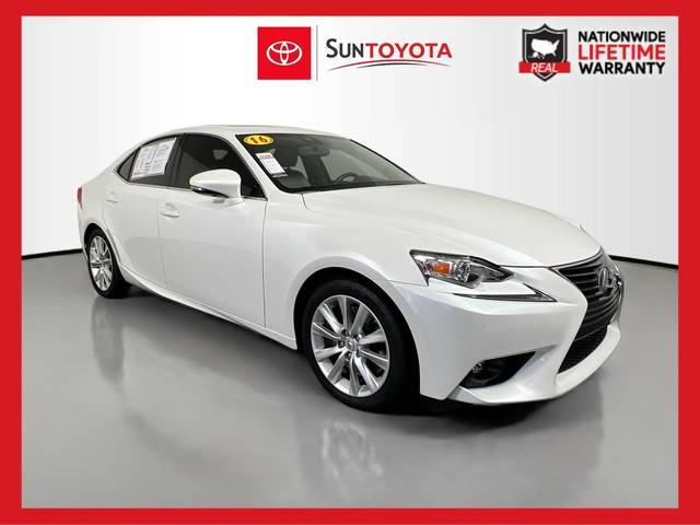 2016 Lexus IS  RWD photo