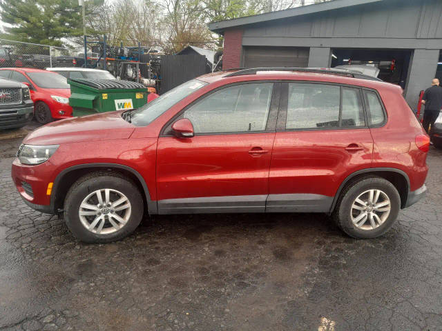 2015 Volkswagen Tiguan S AWD photo