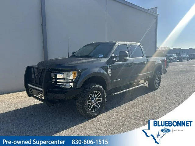 2017 Ford F-250 Super Duty Lariat 4WD photo
