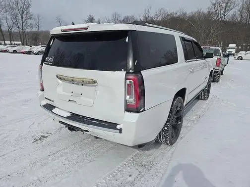 2017 GMC Yukon XL Denali 4WD photo