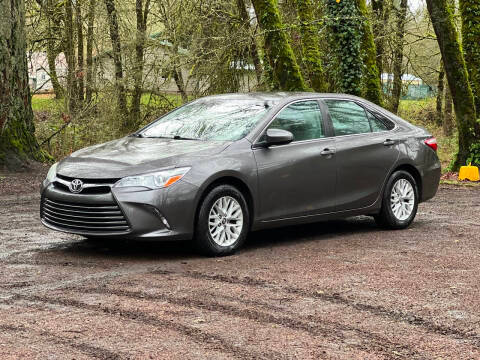 2016 Toyota Camry LE FWD photo