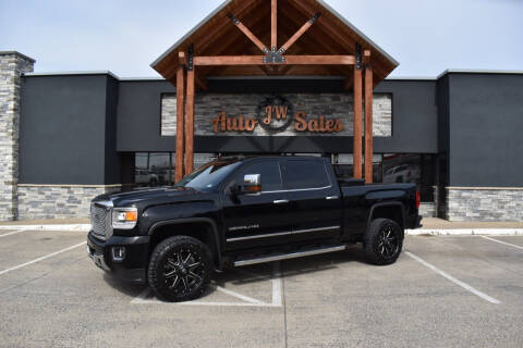2015 GMC Sierra 2500HD Denali 4WD photo