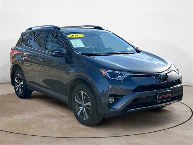 2017 Toyota RAV4 XLE AWD photo