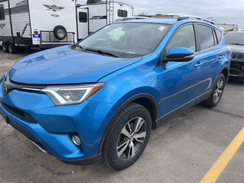 2017 Toyota RAV4 XLE AWD photo