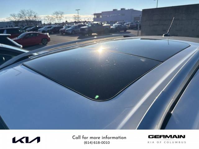 2017 Ford Escape Titanium FWD photo