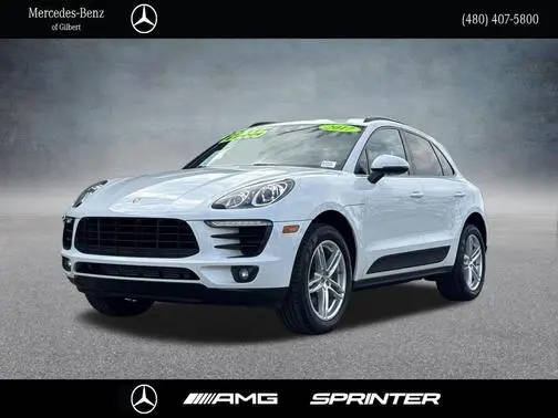 2017 Porsche Macan AWD photo