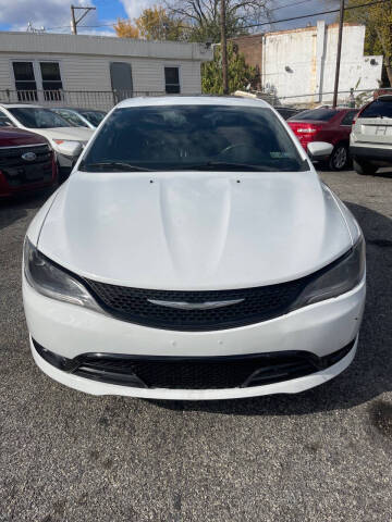 2015 Chrysler 200 S FWD photo