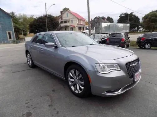 2016 Chrysler 300 Limited AWD photo