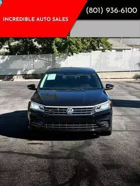 2017 Volkswagen Passat R-Line w/Comfort Pkg FWD photo