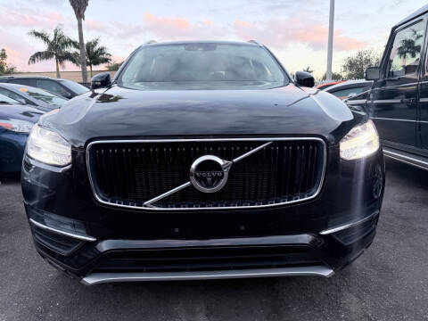 2017 Volvo XC90 Momentum AWD photo