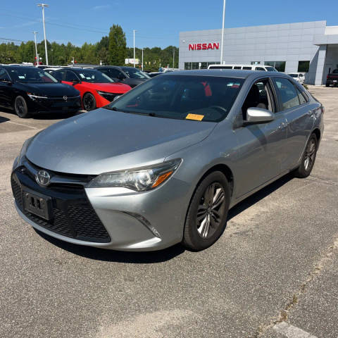 2017 Toyota Camry SE FWD photo