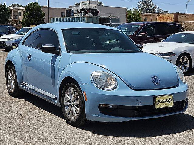 2015 Volkswagen Beetle  FWD photo