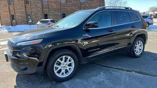 2017 Jeep Cherokee Latitude 4WD photo