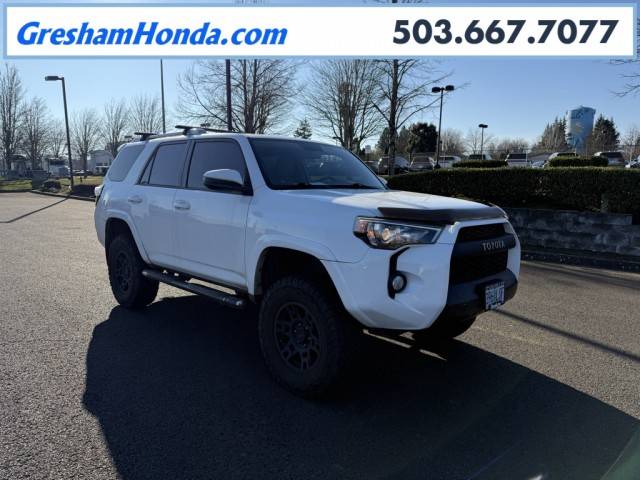 2017 Toyota 4Runner SR5 4WD photo