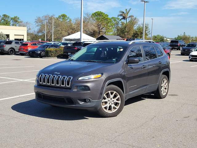 2017 Jeep Cherokee Latitude 4WD photo