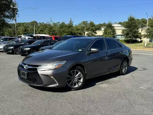 2017 Toyota Camry SE FWD photo