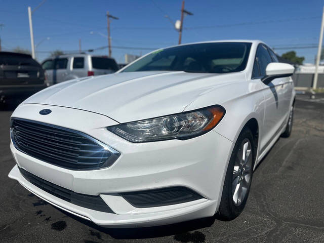 2017 Ford Fusion SE FWD photo