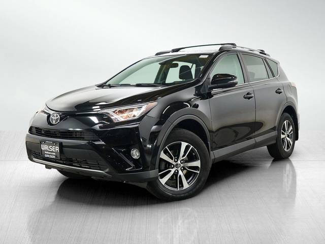 2017 Toyota RAV4 XLE AWD photo