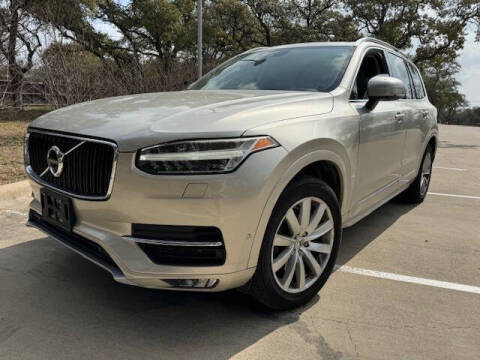 2016 Volvo XC90 T6 Momentum AWD photo