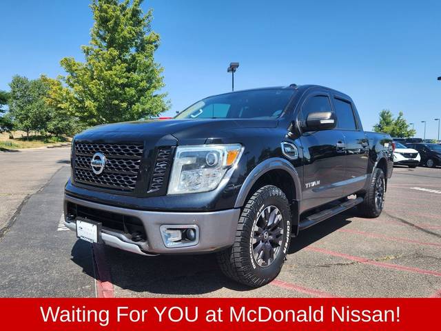 2017 Nissan Titan PRO-4X 4WD photo