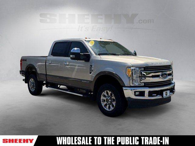 2017 Ford F-350 Super Duty Lariat 4WD photo