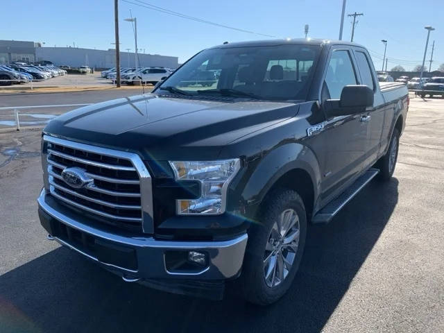 2017 Ford F-150 XLT 4WD photo