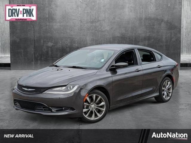 2015 Chrysler 200 S FWD photo