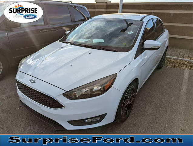 2017 Ford Focus SEL FWD photo