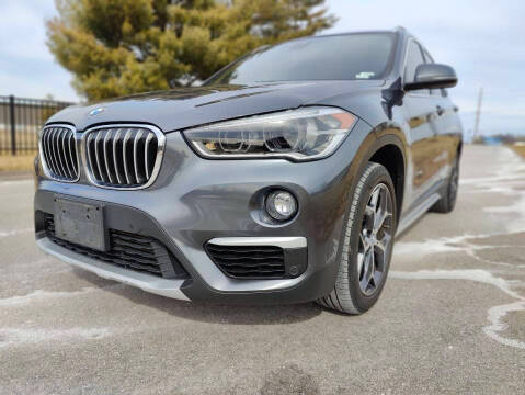 2017 BMW X1 xDrive28i AWD photo
