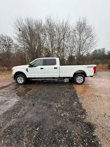 2017 Ford F-250 Super Duty XLT 4WD photo