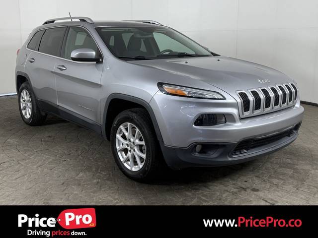 2017 Jeep Cherokee Latitude 4WD photo