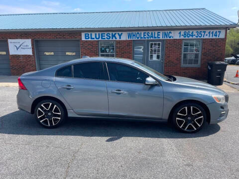 2017 Volvo S60 Dynamic FWD photo