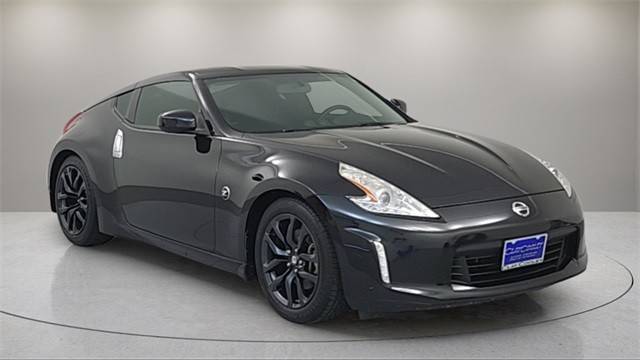 2016 Nissan 370Z  RWD photo