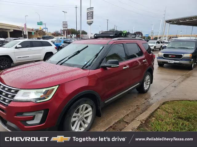 2017 Ford Explorer XLT FWD photo