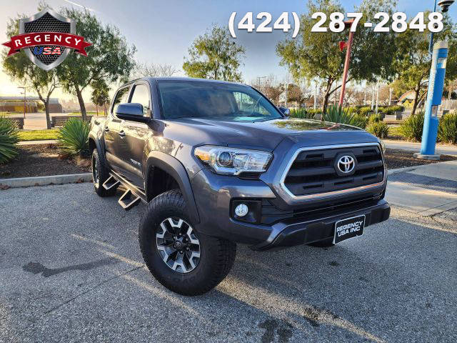 2017 Toyota Tacoma SR5 4WD photo