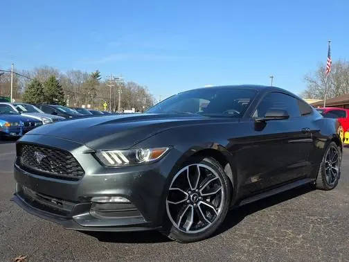 2015 Ford Mustang V6 RWD photo