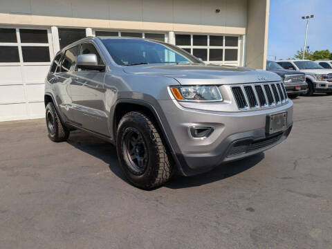 2015 Jeep Grand Cherokee Laredo 4WD photo