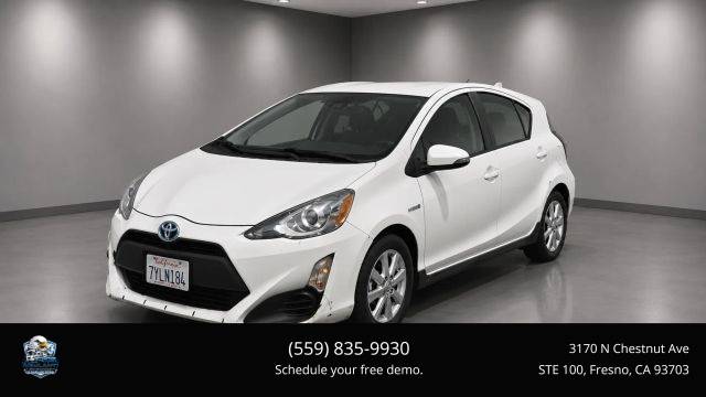 2017 Toyota Prius c Three FWD photo
